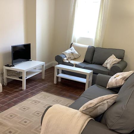 1 - Bed Ground Floor Apartment Tenby Eksteriør bilde