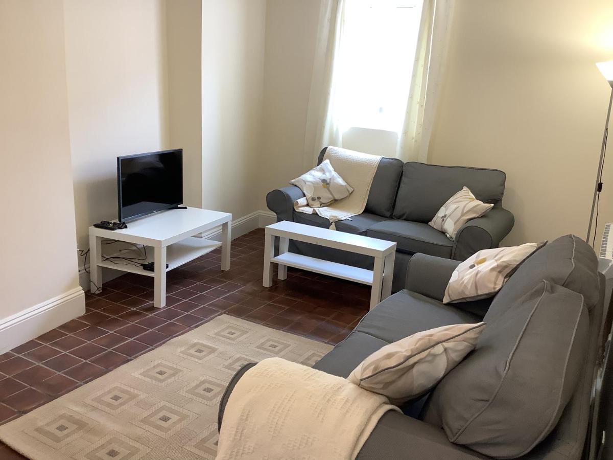 1 - Bed Ground Floor Apartment Tenby Eksteriør bilde